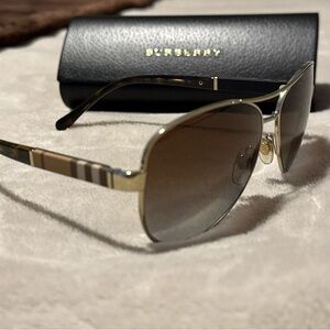 BURBERRY LONDON AVIATOR SUNGLASSES LIGHT GOLD / BROWN